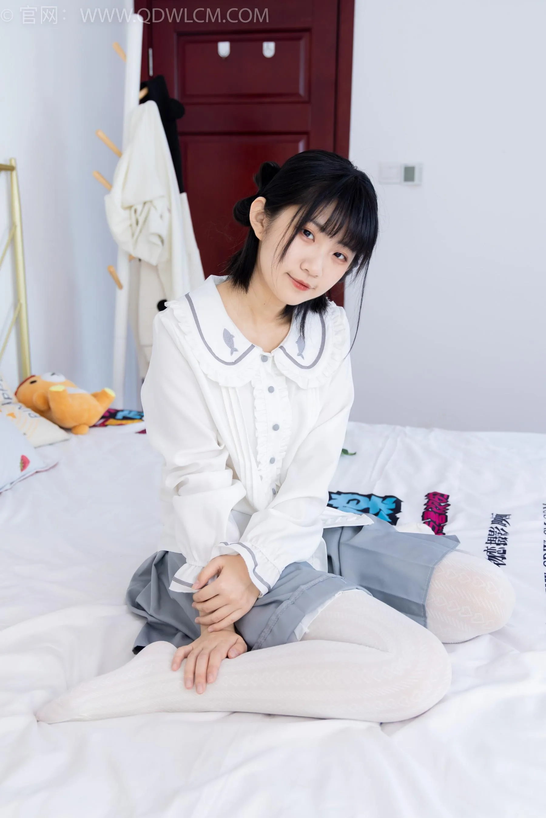 物恋传媒 NO.1528 暗月-夏日葡萄 [151P]插图3